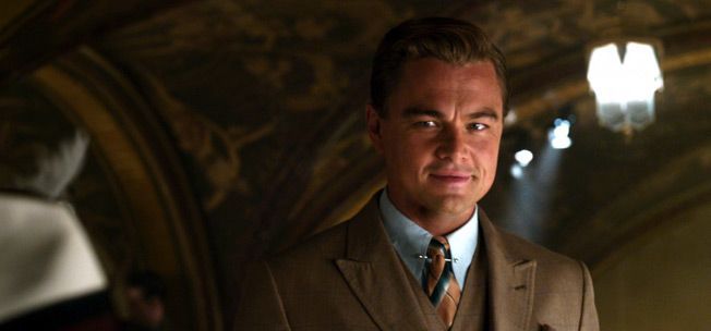 Veliki-Gatsby-Grooming-Leonardo-DiCaprio-as-Jay-Gatsby